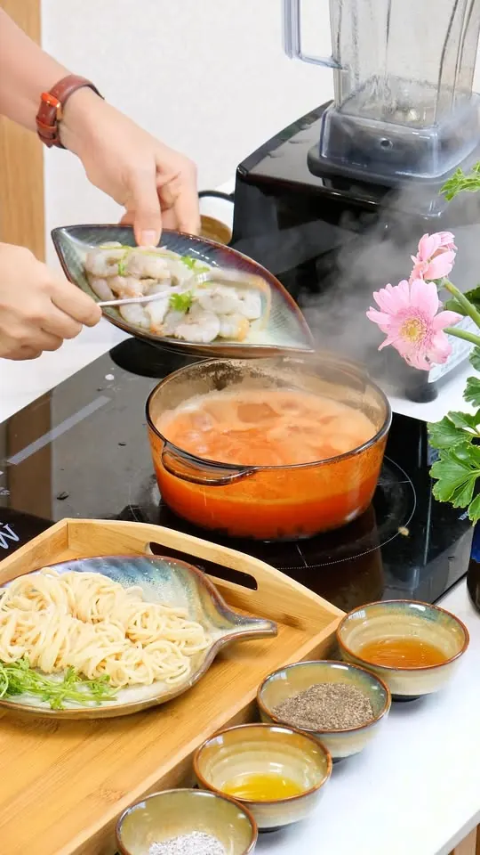 BỮA SÁNG DINH DƯỠNG CHO BÉ 02 - MÌ Ý XỐT CÀ CHUA VÀ TÔM